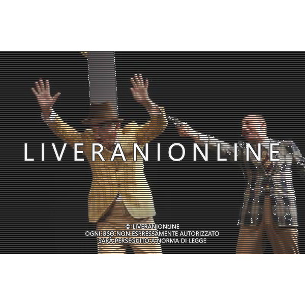 PRIMA DELLO SPETTACOLO TEATRALE:\' DI NUOVO BUONASERA\' CON GIGI PROIETTI AL TEATRO VENTAGLIO SMERALDO DI MILANO FOTO ANTONIO SORANO - AG. ALDO LIVERANI SAS