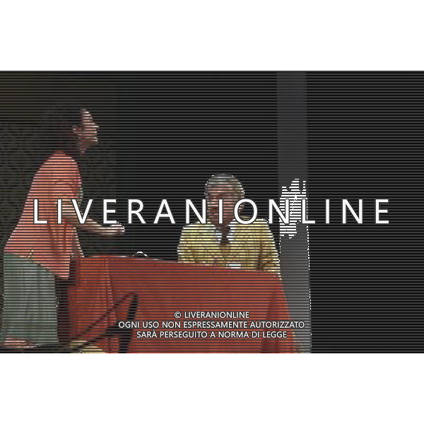 PRIMA DELLO SPETTACOLO TEATRALE:\' DI NUOVO BUONASERA\' CON GIGI PROIETTI AL TEATRO VENTAGLIO SMERALDO DI MILANO FOTO ANTONIO SORANO - AG. ALDO LIVERANI SAS