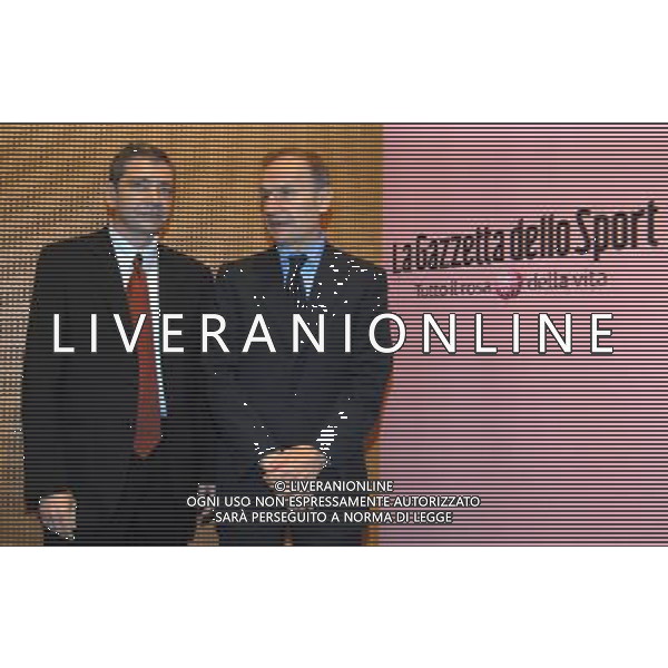 MILANO 27/10/2008 CORRIERE DELLA SERA SALA BUZZATI VIA BALZAN,3 TERZO PREMIO INTERNAZIONALE GIACINTO FACCHETTI NELLA FOTO CARLO VERDELLI E GIANNI PETRUCCI FOTO MARIO ROMANO/AG ALDO LIVERANI