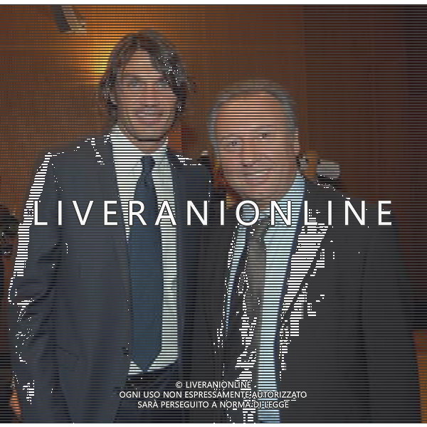 MILANO 27/10/2008 CORRIERE DELLA SERA SALA BUZZATI VIA BALZAN,3 TERZO PREMIO INTERNAZIONALE GIACINTO FACCHETTI NELLA FOTO PAOLO MALDINI E ALBERTO ZACCHERONI FOTO MARIO ROMANO/AG ALDO LIVERANI