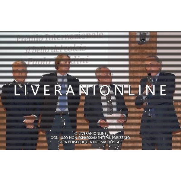 MILANO 27/10/2008 CORRIERE DELLA SERA SALA BUZZATI VIA BALZAN,3 TERZO PREMIO INTERNAZIONALE GIACINTO FACCHETTI NELLA FOTO ANTONIO MATARRESE, CESARE MALDINI, CANDIDO CANNAVO\' E GIANCARLO ABETE FOTO MARIO ROMANO/AG ALDO LIVERANI