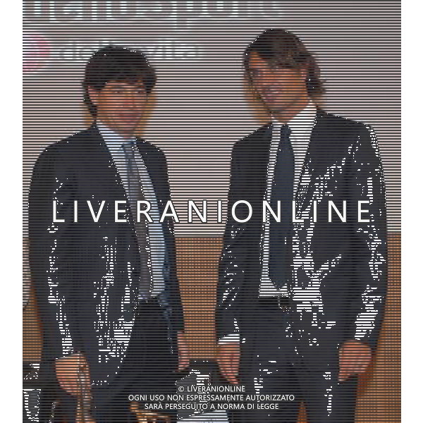 MILANO 27/10/2008 CORRIERE DELLA SERA SALA BUZZATI VIA BALZAN,3 TERZO PREMIO INTERNAZIONALE GIACINTO FACCHETTI NELLA FOTO PAOLO MALDINI E DEMETRIO ALBERTINI FOTO MARIO ROMANO/AG ALDO LIVERANI