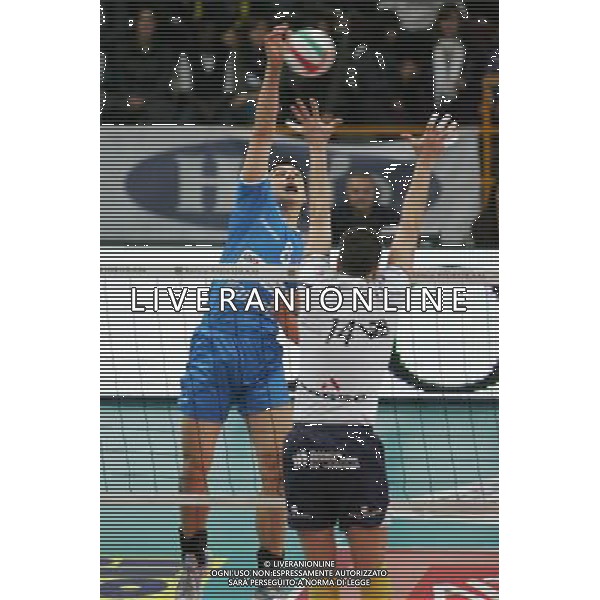 VERONA 26/10/2008 VOLLEY MARMI LANZA VERONA-BRE BANCA LANNUTTI CUNEO NELLA FOTO:NIKOLOV VLADIMIR FOTO PAOLA GARBUIO/AG.ALDO LIVERANI