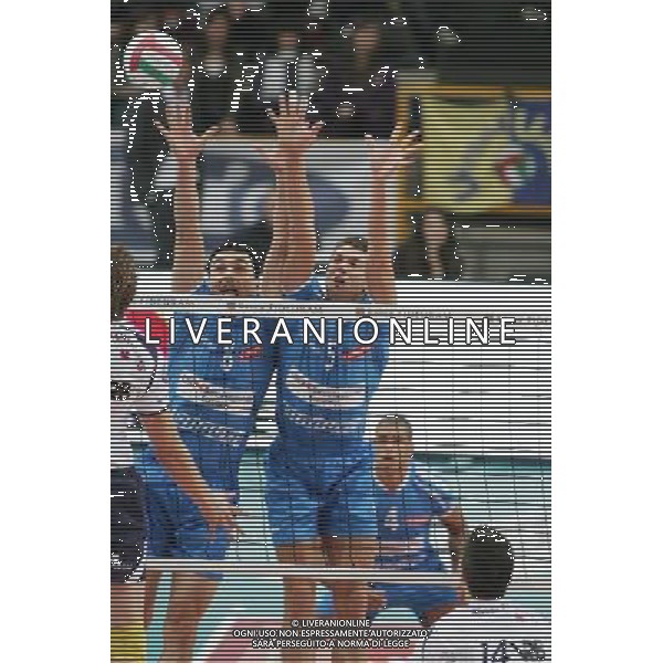 VERONA 26/10/2008 VOLLEY MARMI LANZA VERONA-BRE BANCA LANNUTTI CUNEO NELLA FOTO:NIKOLOV VLADIMIR E FORTUNATO FRANCESCO FOTO PAOLA GARBUIO/AG.ALDO LIVERANI