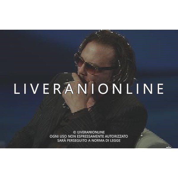 TRASMISSIONE \' CHE TEMPO CHE FA\' NELLA FOTO: MICKEY ROURKE FUMA IN STUDIO FOTO ANTONIO SORANO - AG. ALDO LIVERANI SAS FUMARE