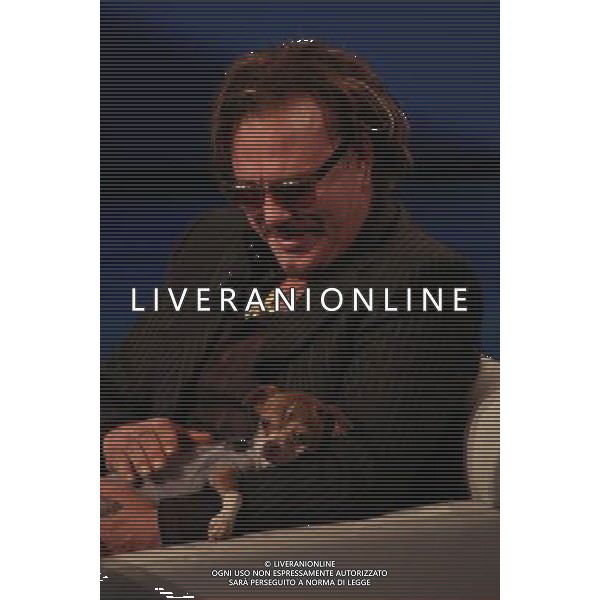 TRASMISSIONE \' CHE TEMPO CHE FA\' NELLA FOTO: MICKEY ROURKE CON IL SUO CANE FOTO ANTONIO SORANO - AG. ALDO LIVERANI SAS