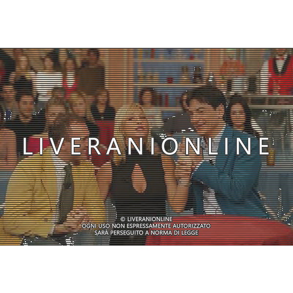 TRASMISSIONE TELEVISIVA \'PIAZZA GRANDE \' 2003 NELLA FOTO ALFONSO SIGNORINI-STEFANIA ORLANDO -PAOLO FOX FILMCODX-AG ALDO LIVERANI