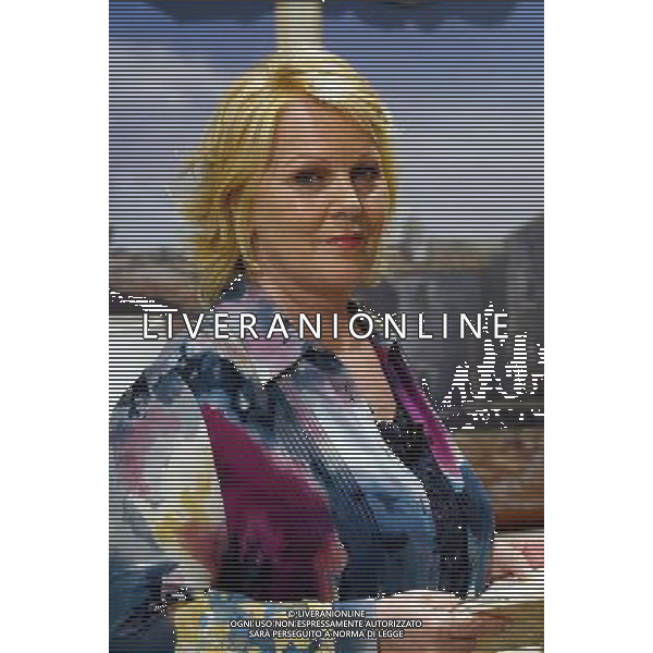 TRASMISSIONE TELEVISIVA\'PIAZZA GRANDE\' 2004 NELLA FOTO KATIA RICCIARELLI AG ALDO LIVERANI