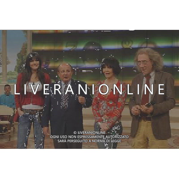 TRASMISSIONE TELEVISIVA\'PIAZZA GRANDE\' 2005 NELLA FOTO GIANCARLO MAGALLI Gianni Mazza, Fiordaliso, Maria Mazza AG ALDO LIVERANI