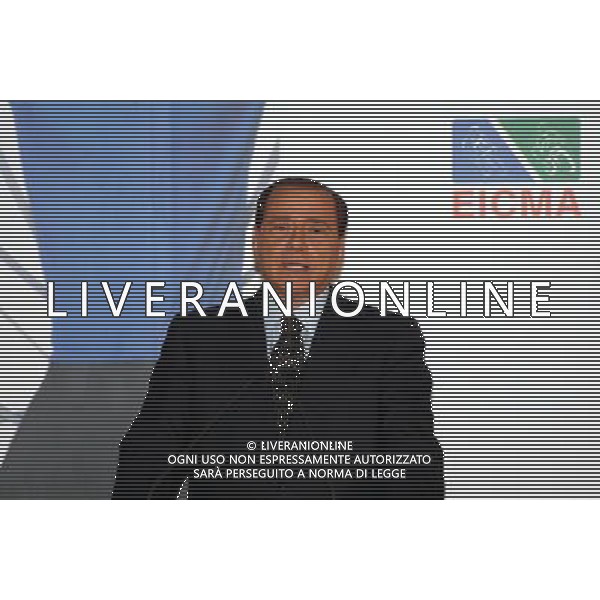 INAUGURAZIONE DI EICMA 2008 - 66ma FIERA DEL CICLO E MOTOCICLO FIERA RHO MILANO NELLA FOTO: SILVIO BERLUSCONI © ANTONIO SORANO - AG. ALDO LIVERANI SAS