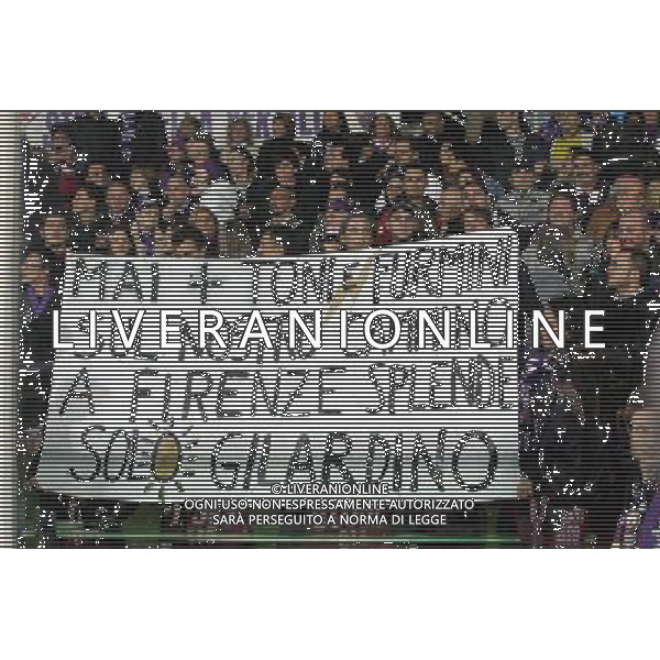 FIORENTINA - BAYERN MONACO 05 NOVEMBRE 2OO8 CHAMPIONS LEAGUE 2008/2009 NELLA FOTO: STRISCIONE DEI TIFOSI SU TONI E GILARDINO FOTO AG. A. LIVERANI SAS