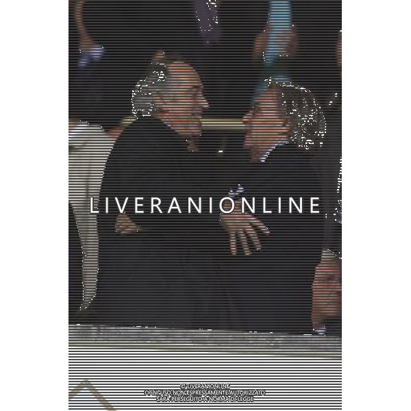 FIORENTINA - BAYERN MONACO 05 NOVEMBRE 2OO8 CHAMPIONS LEAGUE 2008/2009 NELLA FOTO: ABBRACCIO DI GIANCARLO ABETE E DIEGO DELLA VALLE IN TRIBUNA FOTO AG. A. LIVERANI SAS