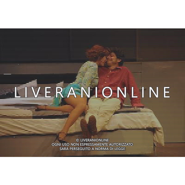 PRIMA TEATRALE DELLO SPETTACOLO: \' L\'ALTRO LATO DEL LETTO\' - TEATRO SALA UMBERTO ROMA NELLA FOTO: MILENA MICONI - MICHELE LA GINESTRA © MASSIMO BRUNI - AG. ALDO LIVERANI SAS 