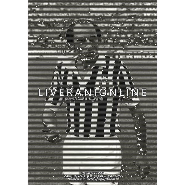 ARCHIVIO Giuseppe Furino (Palermo, 5 luglio 1946)  un ex calciatore italiano, di ruolo centrocampista.Nella societˆ bianconera sarˆ destinato a diventare titolare inamovibile per oltre un decennio, conquistando 8 scudetti (1971-72, 1972-73, 1974-75, 1976-77, 1977-78, 1980-81, 1981-82, 1983-84), 2 Coppe Italia (1978-79, 1982-83), 1 Coppa UEFA (1976-77) e una Coppa delle Coppe (1983-84). NELLA FOTO:Giuseppe Furino PH.ARCHIVIO AGENZIA ALDO LIVERANI SAS