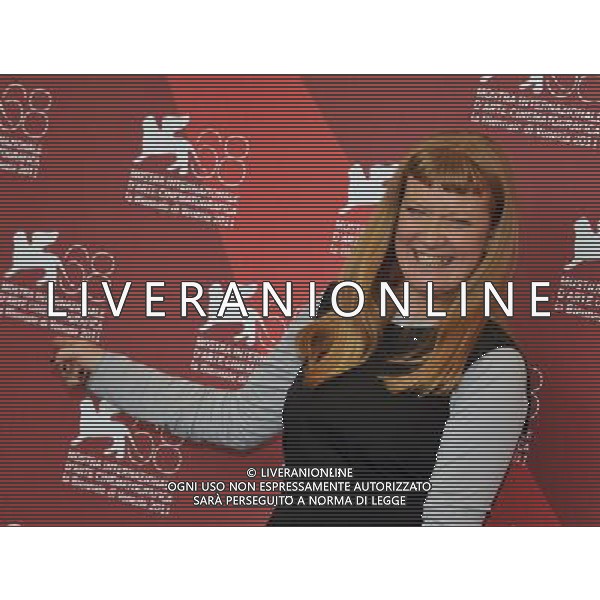 (110906) -- VENICE, Sep. 6, 2011 () -- British director Andrea Arnold poses during the photo-call for the film \'Wuthering Heights\' at the 68th Venice International Film Festival in Venice, Italy, Sep. 6, 2011. (/Wang Qingqin) (xhn)