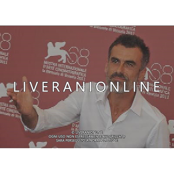(110907) -- VENICE, Sept. 7, 2011 () -- Italian actor Thomas Trabacchi poses during the photo-call for the film \'Quando La Notte\' at the 68th Venice International Film Festival in Venice, Italy, Sept. 7, 2011. (/Wang Qingqin) (zcc)