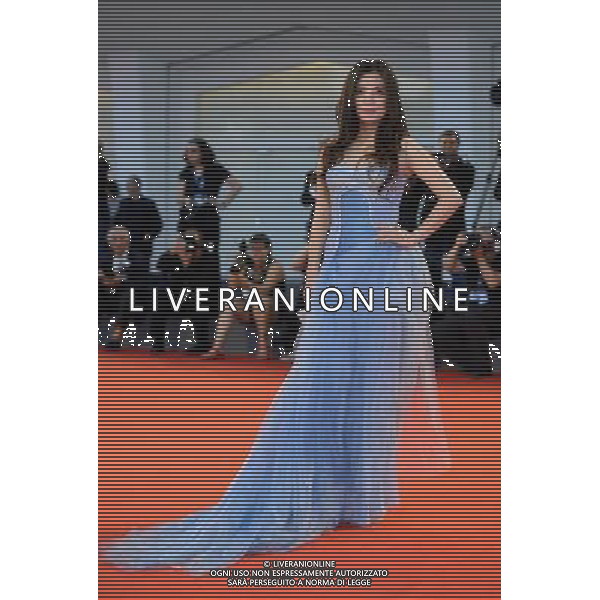 (120904) -- VENICE, Sept. 4, 2012 () -- Chinese actress Zhao Wei poses at the red carpet for the premiere of the film \'Linhas de Wellington\' at the 69th Venice International Film Festival in Venice, Italy, Sept. 4, 2012. (/Wang Qingqin) 69ma Mostra del Cinema di Venezia ©PHOTOSHOT/AG ALDO LIVERANI SAS - ITALY ONLY -