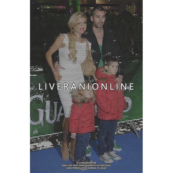 Nicola McLean and family, UK Premiere of Rise of the Guardians, Empire Leicester Square, London 15.11.12 /AGENZIA ALDO LIVERANI SAS/ITALY ONLY - EDITORIAL USE ONLY