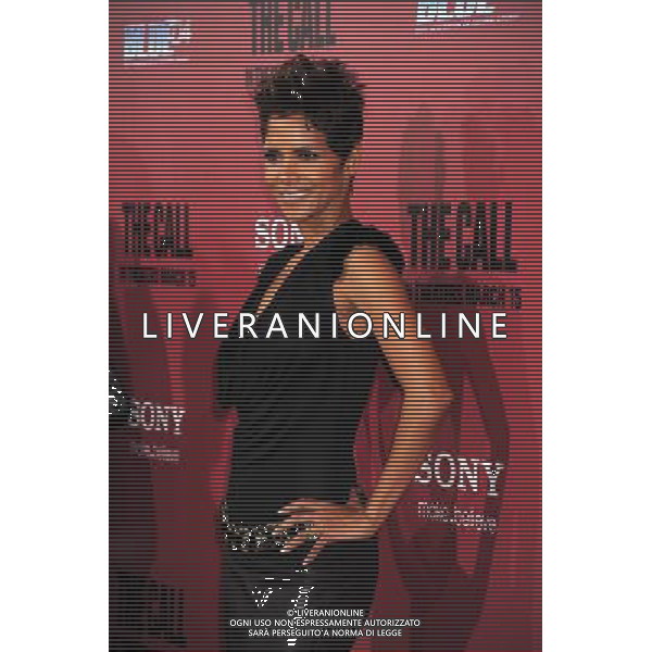 HOLLYWOOD, CA - MARCH 05: Halle Berry arrives at the \'The Call\' - Los Angeles Premiere at ArcLight Hollywood on March 5, 2013 in Hollywood, California. /AGENZIA ALDO LIVERANI SAS/ITALY ONLY - EDITORIAL USE ONLY