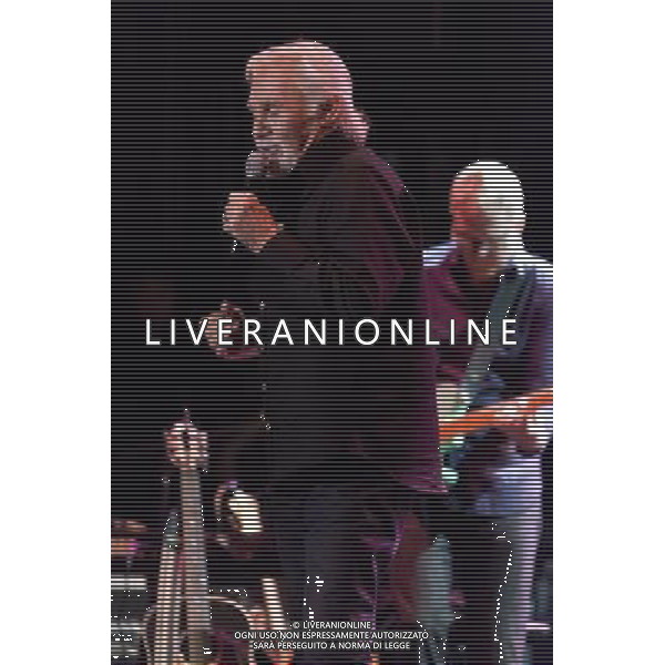 Kenny Rogers performs live in concert at Manchester Apollo, Manchseter, England, 2nd July 2013. AG ALDO LIVERANI SAS ONLY ITALY SAS