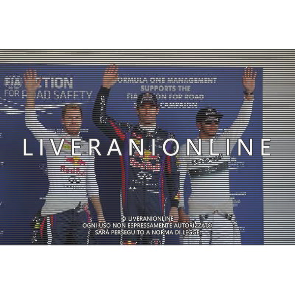 Qualifying top three in parc ferme (L to R): Sebastian Vettel (GER) Red Bull Racing, second; Mark Webber (AUS) Red Bull Racing, pole position; Lewis Hamilton (GBR) Mercedes AMG F1, third. 12.10.2013. Formula 1 World Championship, Rd 15, Japanese Grand Prix, Suzuka, Japan, Qualifying Day. - www.xpbimages.com, EMail: requests@xpbimages.com - copy of publication required for printed pictures. Every used picture is fee-liable. © Copyright: Moy / XPB Images AG ALDO LIVERANI SAS ONLY ITALY