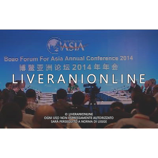(140410) -- BOAO, April 10, 2014 () -- Panelists attend a business leaders roundtable during the Boao Forum for Asia (BFA) Annual Conference 2014 in Boao, south China\'s Hainan Province, April 9, 2014. (/Wang Jingqiang) (wyo) ©photoshot/AGENZIA ALDO LIVERANI SAS - ITALY ONLY - Conferenza annuale Boao Forum per l\'Asia nel sud della Cina provincia di Hainan aprile 2014