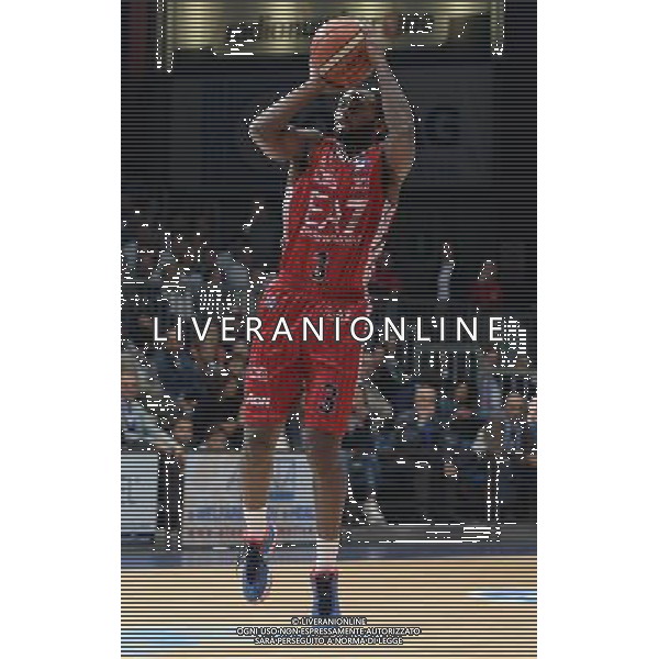 Beko Lega Basket Serie A 2015/2016 Giornata 9 Cucciago (CO) - 29.11.2015 Acqua Vitasnella Cantu\'-EA7 Emporio Armani Milano Nella Foto:Lafayette Oliver /Ph.Vitez-Ag. Aldo Liverani