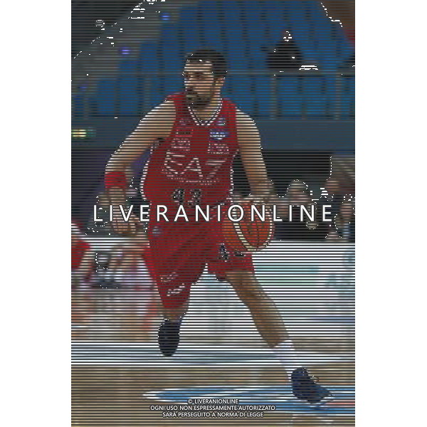 Lega Basket serie A, 13» giornata, Consultinvest Pesaro vs EA7 Emporio Armani Milano, 23/12/2015, nella foto: SIMON KRUNOSLAV, ©CLAUDIO ZAMAGNI/AGENZIA ALDO LIVERANI S.A.S.