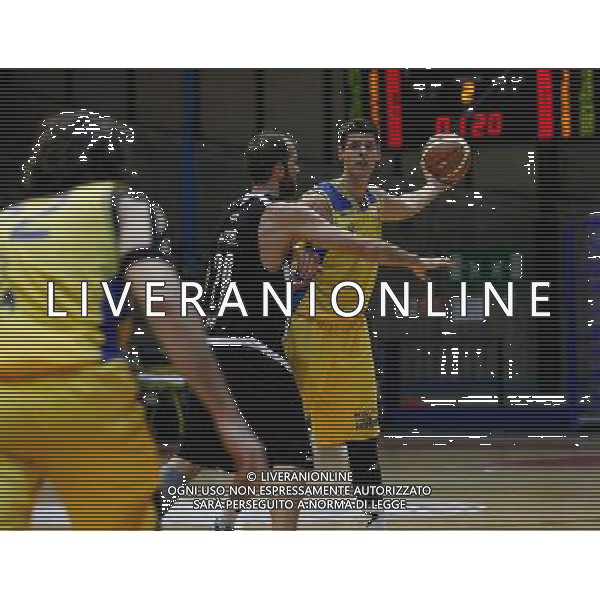 Basket serie B, Girone A, 16» giornata, NTS Basket Rimini Crabs vs Basket Golfo Piombino, 06/01/2016, nella foto: ©CLAUDIO ZAMAGNI/AGENZIA ALDO LIVERANI S.A.S.