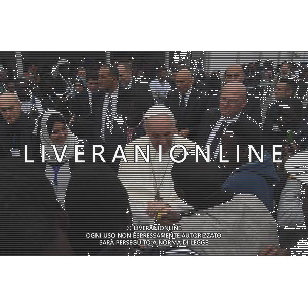 bologna -01-10-2017 visita di papa francesco abologna in piazza matteotti e hub nella foto papa francesco ag aldo liverani sas