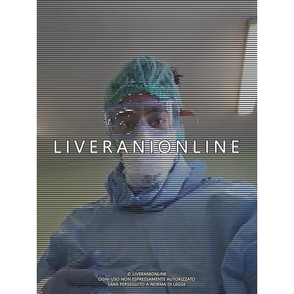 Emergenza Coronavirus - Medico con mascherina, guanti, occhiali e camice protettivo in ospedale in Lombardia 29.03.2020 ©Matsuno Jun / AGENZIA ALDO LIVERANI SAS