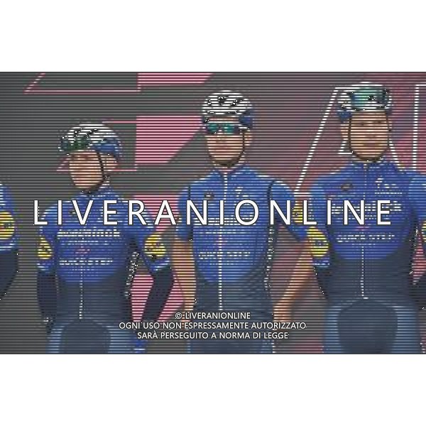 09-05-2021 Giro D\'italia; Tappa 02 Stupinigi - Novara; 2021, Deceuninck - Quick Step; Evenepoel, Remco; Almeida, Joao; Masnada, Fausto; Stupinigi; ©SIROTTI / AGENZIA ALDO LIVERANI SAS
