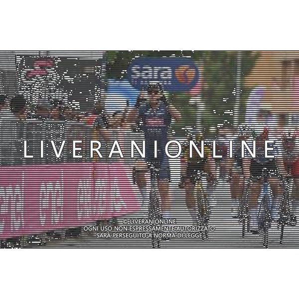 09-05-2021 Giro D\'italia; Tappa 02 Stupinigi - Novara; 2021, Alpecin - Fenix; 2021, Qhubeka - Assos; Merlier, Tim; Nizzolo, Giacomo; Novara; ©SIROTTI / AGENZIA ALDO LIVERANI SAS
