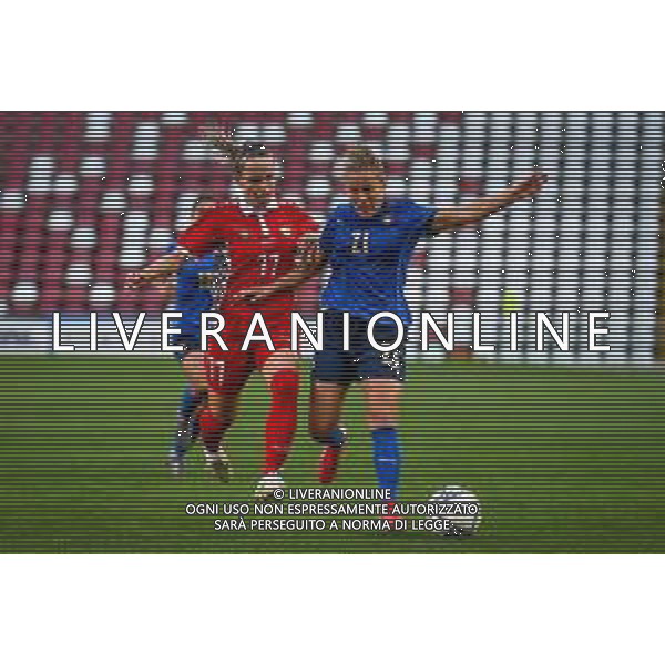 GriffoniE/LMedia - Women&#39;s World Cup 2023 Qualifiers - Italy vs Moldova - FIFA World Cup 17 September 2021 - Nereo Rocco stadium, Trieste, Italy Photo showing: Valentina Cernoia (Italy) in action against Claudia Chiper (Moldova) @GriffoniE/LMedia/AGENZIA ALDO LIVERANI SAS