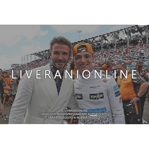 (L to R): David Beckham (GBR) Former Football Player with Lando Norris (GBR) McLaren on the grid. 08.05.2022. Formula 1 World Championship, Rd 5, Miami Grand Prix, Miami, Florida, USA, Race Day. - www.xpbimages.com, EMail: requests@xpbimages.com © Copyright: Coates / XPB Images/AGENZIA ALDO LIVERANI SAS - IOTALY ONLY EDITORIAL USE ONLY