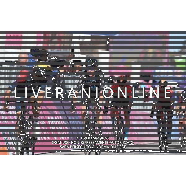 10-05-2022 Giro D\'italia; Tappa 04 Avola - Etna; 2022, Dsm; Bardet, Romain; Etna; ©SIROTTI / AGENZIA ALDO LIVERANI SAS