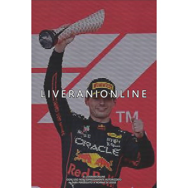 1st place Max Verstappen (NLD) Red Bull Racing RB18. 12.06.2022. Formula 1 World Championship, Rd 8, Azerbaijan Grand Prix, Baku Street Circuit, Azerbaijan, Race Day. - www.xpbimages.com, EMail: requests@xpbimages.com ¬© Copyright: Batchelor / XPB Images/AGENZIA ALDO LIVERANI SAS - ITALY ONLY EDITORIAL USE ONLY