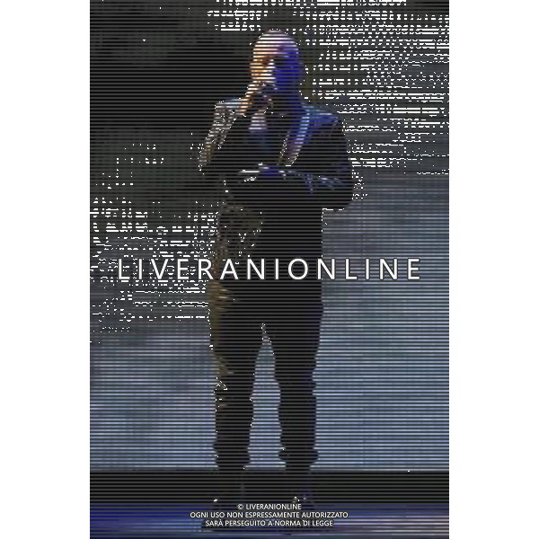 The Italian singer Eros Ramazzotti sings on a stage during The World Tour Premiere at Arena di Verona in Verona, Italy, on 20 September 2022 ©Roberto Tommasini / Agenzia Aldo Liverani