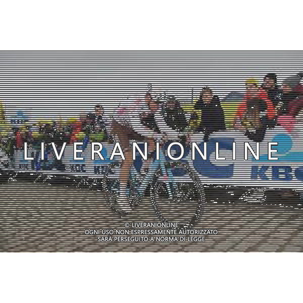 02-04-2023 Tour Des Flandres; 2023, Ag2r - Citroen; Cosnefroy, Benoit; Paterberg; ©SIROTTI / AGENZIA ALDO LIVERANI SAS